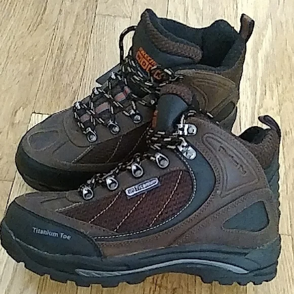 Skechers Men's Brown and Black Hiking Boots - Picture 2 of 10